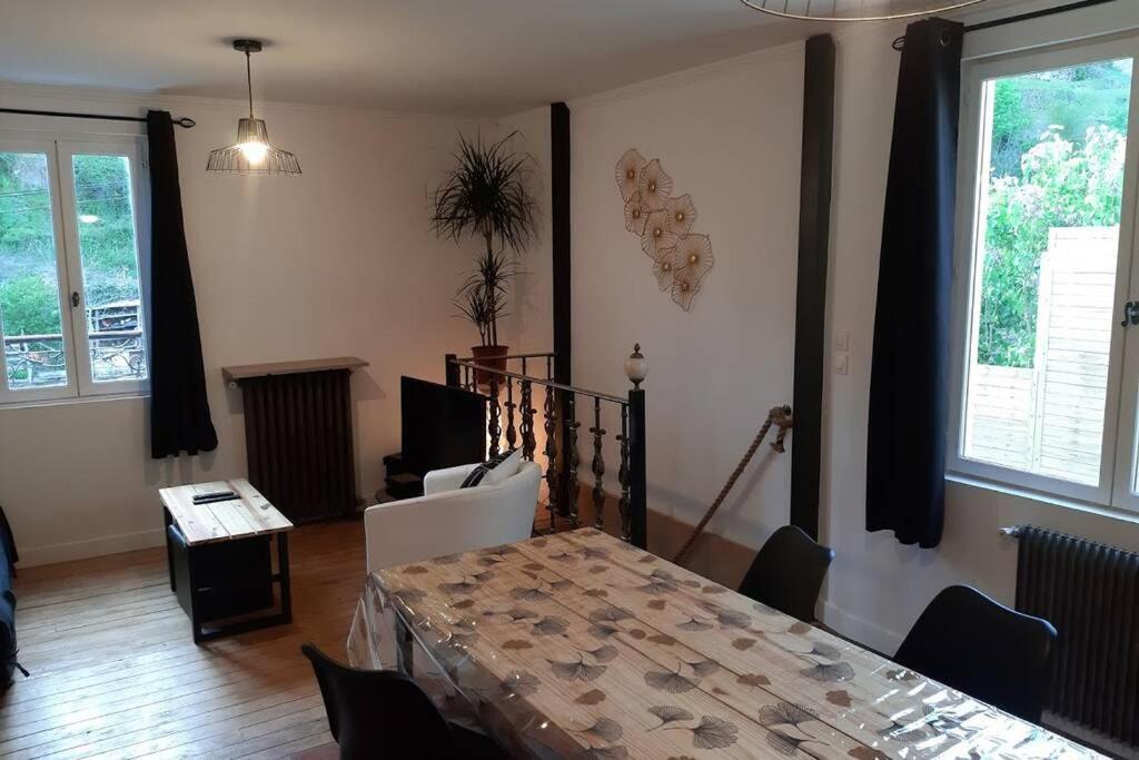 La Petite Maison Dans la Vallée Avallon Extérieur photo